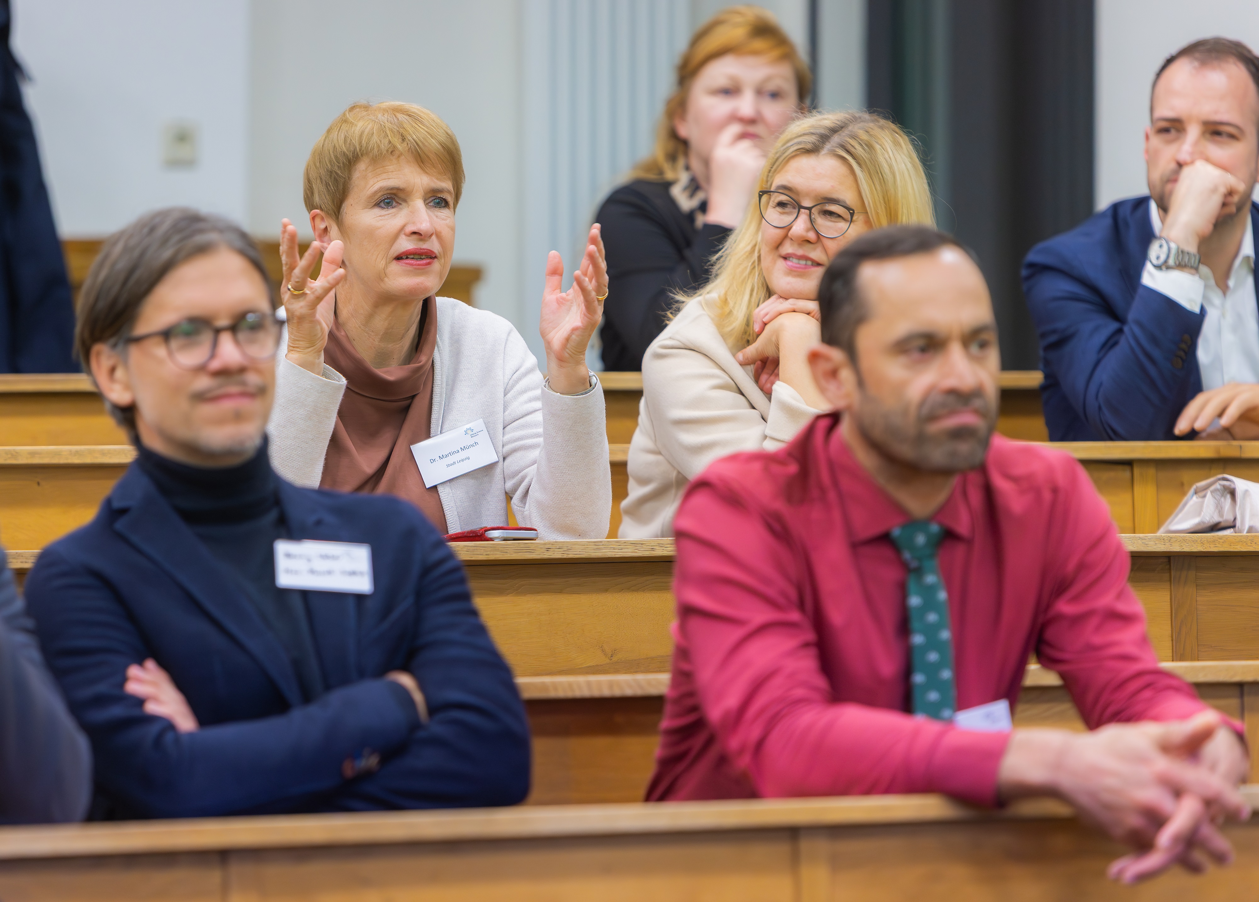 Bild der Diskussion im Anschluss an die Vorträge